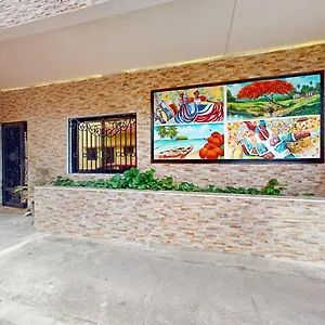 Hotel Tau Art, Saint-Domingue